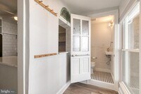 860 W 33rd St photo'