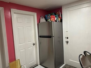 11 Sherman St in Spring Valley, NY - Building Photo - Building Photo