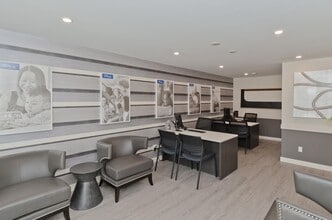 Northwest Pointe in Calgary, AB - Building Photo - Building Photo