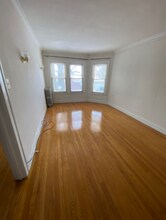 2817 W Berteau Ave, Unit 3 in Chicago, IL - Foto de edificio - Building Photo