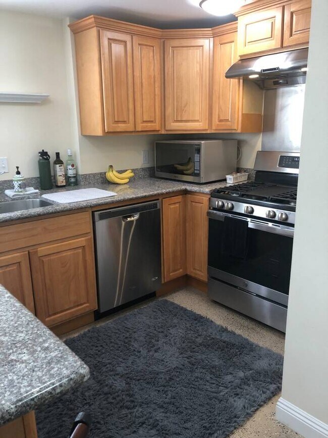 223 W G St, Unit A in Benicia, CA - Building Photo - Building Photo