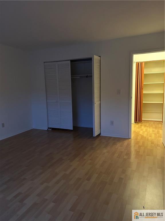 628 Cricket Ln in Woodbridge Township, NJ - Building Photo - Building Photo