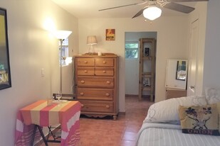 3025 SW 20th St, Unit Cottage near Miracle Market Place in Miami, FL - Building Photo
