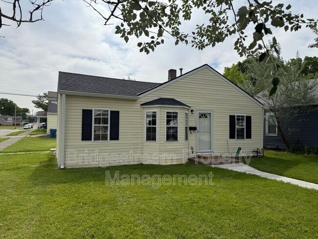 property at 2800 Cadillac St