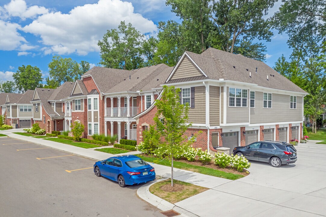 Annsbury East Apartments in Shelby Township, MI - Foto de edificio