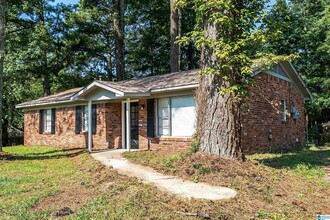 5105 Wilson Cir in Adamsville, AL - Building Photo - Building Photo