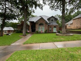 3909 Meadow Dr in Grapevine, TX - Building Photo