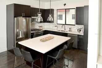 814 2nd Ave N in St. Petersburg, FL - Building Photo - Building Photo