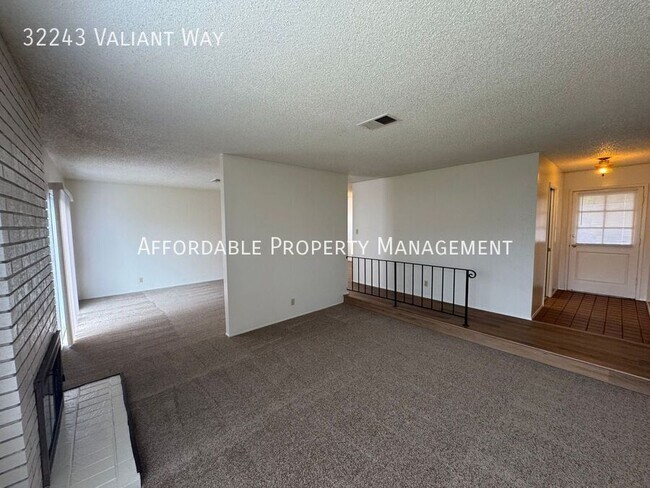 32243 Valiant Way in Union City, CA - Building Photo - Building Photo