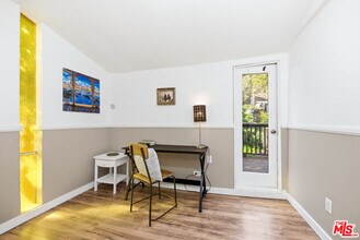 19511 Sunken Trail in Topanga, CA - Building Photo - Building Photo