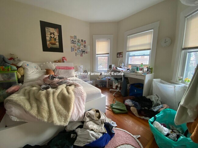 300 Boston Ave, Unit 2F in Medford, MA - Building Photo - Building Photo