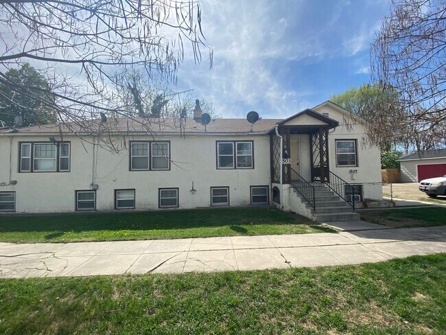 property at 503 S 3rd Ave