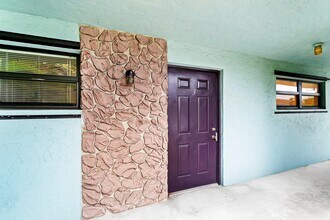 626 N Federal Hwy in Lake Worth Beach, FL - Building Photo - Building Photo