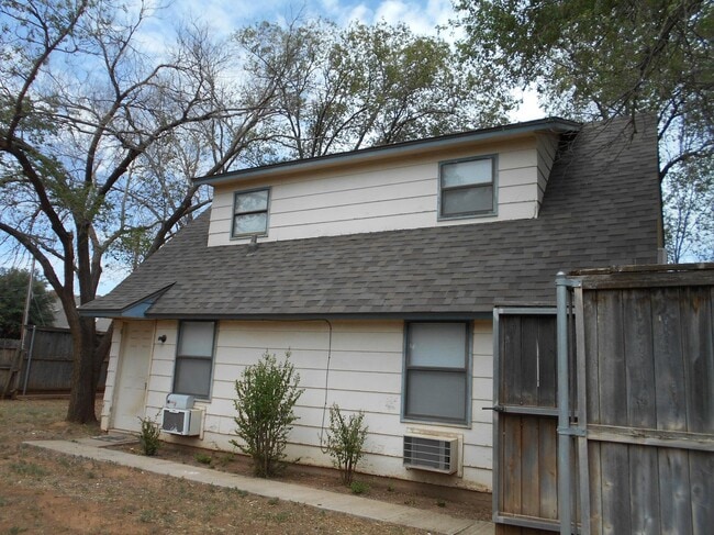 5302 22nd St in Lubbock, TX - Building Photo - Building Photo