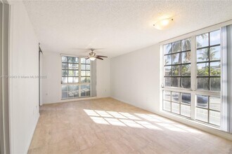 1280 S Alhambra Cir in Coral Gables, FL - Foto de edificio - Building Photo