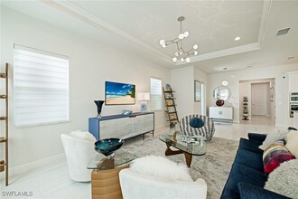 9020 St Lucia Dr in Naples, FL - Building Photo - Building Photo