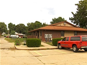 Walnut Grove Apartments in Tarkio, MO - Building Photo - Building Photo