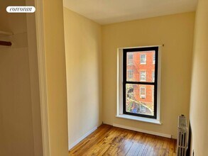 108 Summit St in Brooklyn, NY - Building Photo - Building Photo