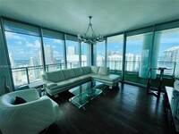 90 SW 3rd St, Unit 4404 in Miami, FL - Building Photo - Building Photo