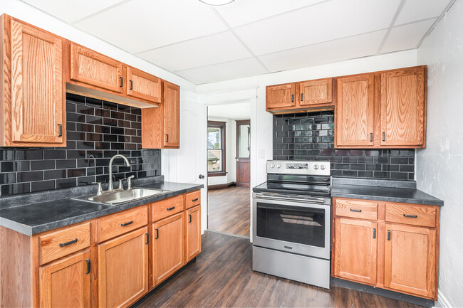 722 Harrison St, Unit 2