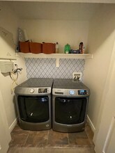 10656 Cave Run Ln in South Jordan, UT - Building Photo - Building Photo