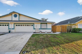 6016 Pompano St in Jupiter, FL - Building Photo - Building Photo