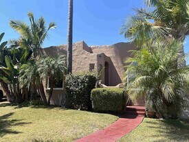 4736 Biona Dr in San Diego, CA - Building Photo