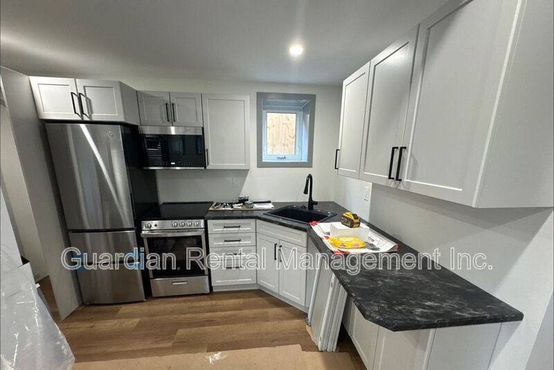 214 Windemere Ave S in Thunder Bay, ON - Building Photo