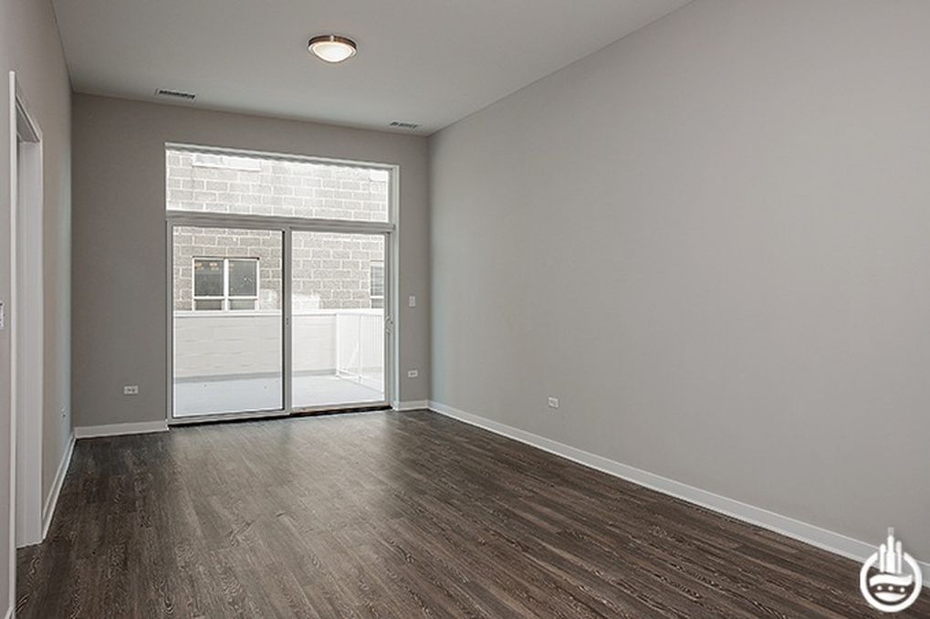 1545 W North Ave in Chicago, IL - Building Photo