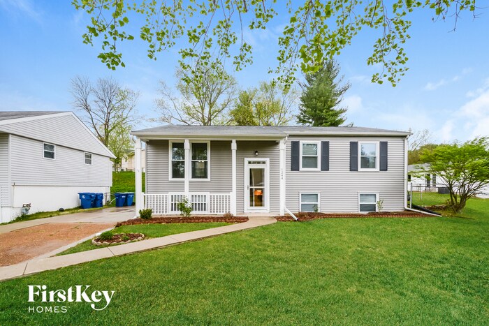 1244 Marchi Dr in St. Louis, MO - Building Photo