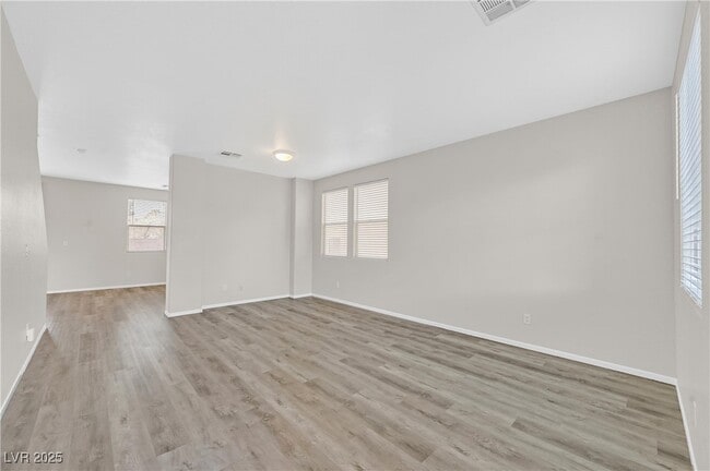 property at 4905 Shady Rim Ct