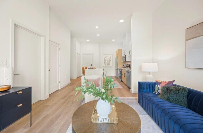 183 Adams St, Unit 21