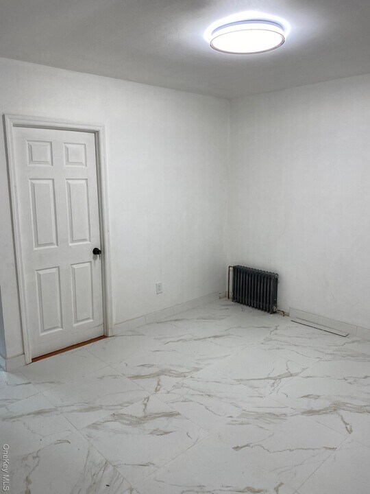 57-30 Lawrence St in Queens, NY - Building Photo