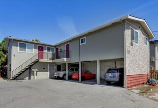 565 Hampshire Ave in Redwood City, CA - Building Photo - Primary Photo