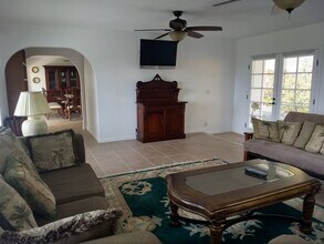 73-4387-4387 Punawele St in Kailua Kona, HI - Building Photo - Building Photo