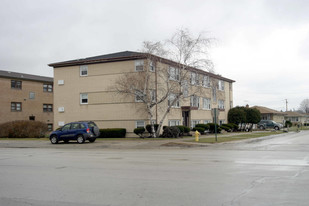 7500 W Lawrence Ave Apartments