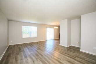 2178 Rossington Ln in Indianapolis, IN - Foto de edificio - Building Photo