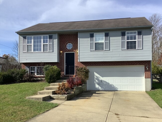 property at 610 Tupelo Dr