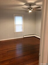 118 Woodland St in Bristol, CT - Building Photo - Building Photo