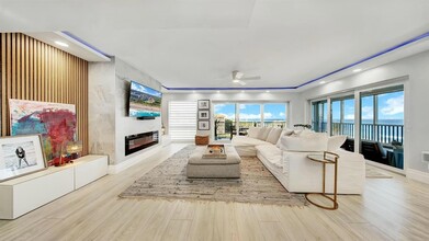 2871 N Ocean Blvd, Unit D502 in Boca Raton, FL - Building Photo - Building Photo