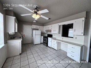 1304 Sequoyah Ave in Moore, OK - Building Photo - Building Photo