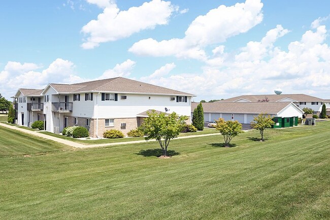 Trail Park Apartments in Kaukauna, WI - Foto de edificio - Building Photo