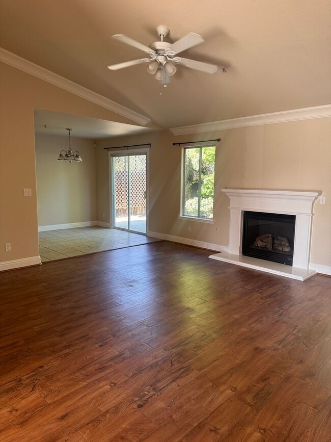 4928 N Thorne Ave in Fresno, CA - Building Photo - Building Photo