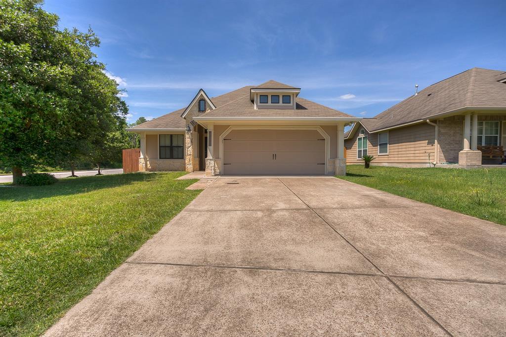 103 Garden Acres in Huntsville, TX - Building Photo