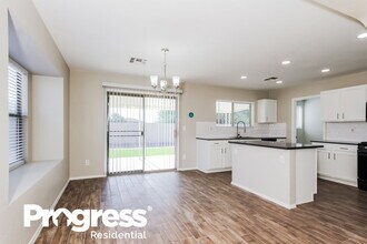 10609 W Via Del Sol in Peoria, AZ - Building Photo - Building Photo