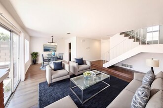 6 Baton Rouge in Irvine, CA - Building Photo - Building Photo