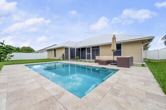 1280 SW Kalevala Dr in Port St. Lucie, FL - Building Photo - Building Photo