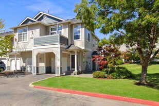 1855 Trossachs Blvd SE in Sammamish, WA - Building Photo