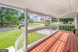 7415 Tillman Dr in Falls Church, VA - Building Photo - Building Photo