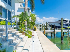 51 N Shore Dr in Miami Beach, FL - Building Photo - Building Photo
